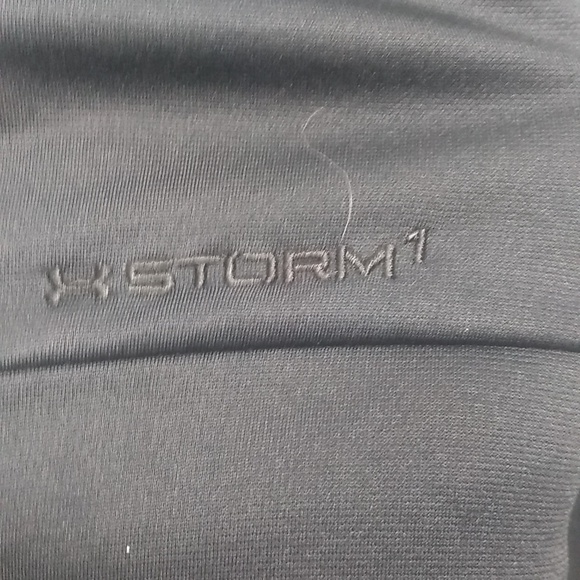Men's large black Under Armour hoodie with Storm Technology. - Picture 9 of 10